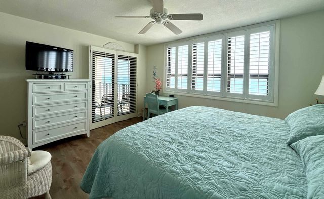 10100 Beach Club Dr Apt 6D, Myrtle Beach, SC 29572