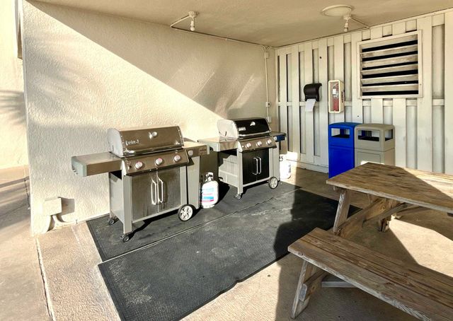 10100 Beach Club Dr Apt 6D, Myrtle Beach, SC 29572