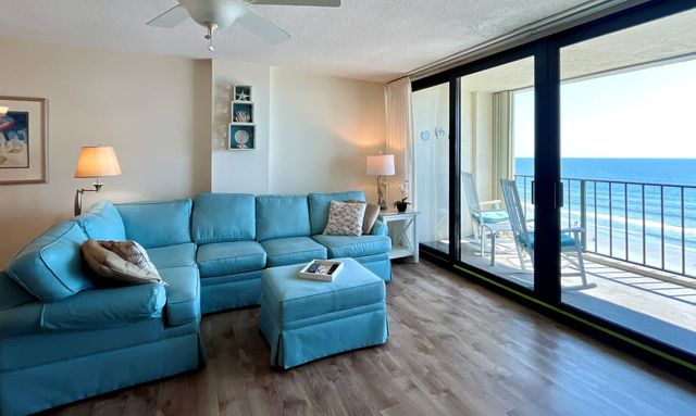 10100 Beach Club Dr Apt 6D, Myrtle Beach, SC 29572