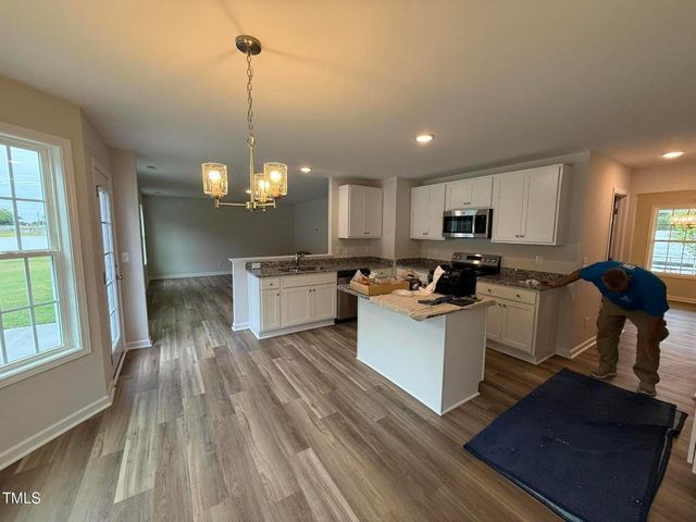 83 W Emily Gardens Drive, Selma, NC 27576