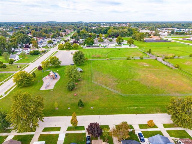3840 Winifred Street, Wayne, MI 48184