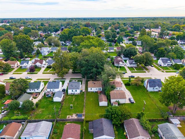 3840 Winifred Street, Wayne, MI 48184