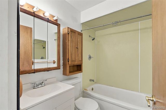 3840 Winifred Street, Wayne, MI 48184