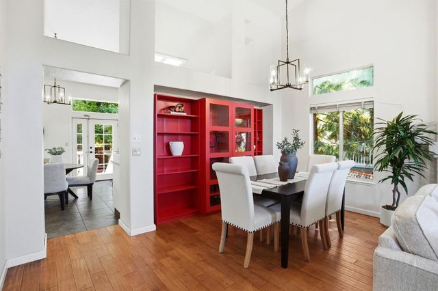 447 Amhurst Cir, Folsom, CA 95630