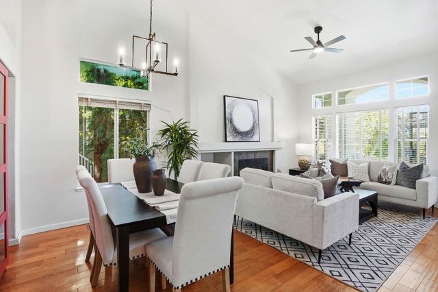 447 Amhurst Cir, Folsom, CA 95630