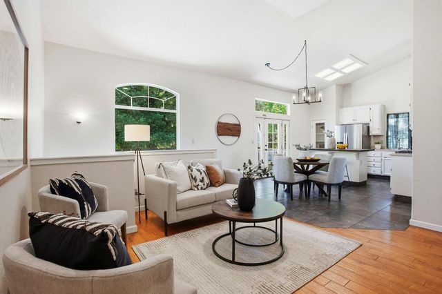 447 Amhurst Cir, Folsom, CA 95630