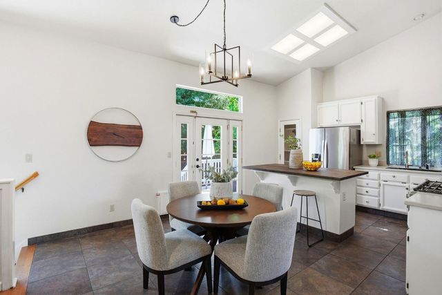 447 Amhurst Cir, Folsom, CA 95630