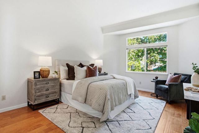 447 Amhurst Cir, Folsom, CA 95630