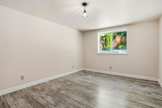 447 Amhurst Cir, Folsom, CA 95630