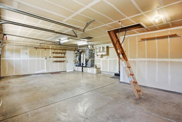 447 Amhurst Cir, Folsom, CA 95630