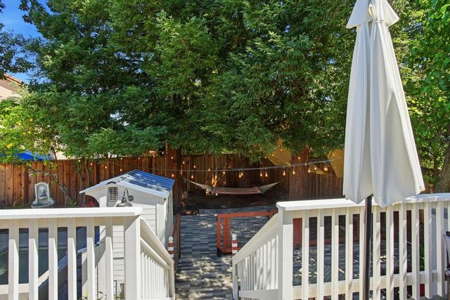 447 Amhurst Cir, Folsom, CA 95630