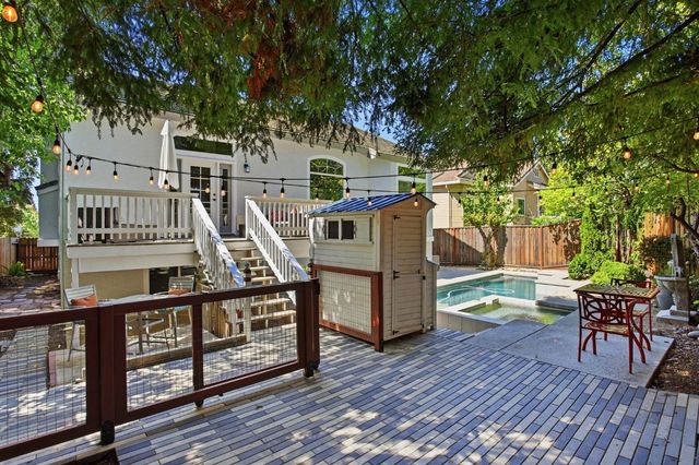 447 Amhurst Cir, Folsom, CA 95630