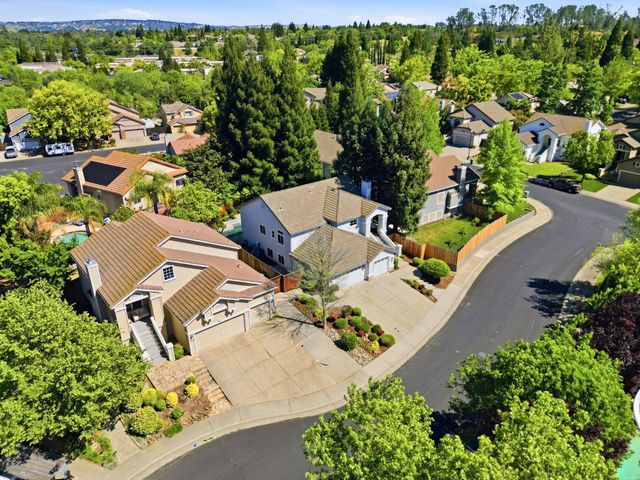 447 Amhurst Cir, Folsom, CA 95630