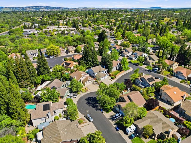 447 Amhurst Cir, Folsom, CA 95630