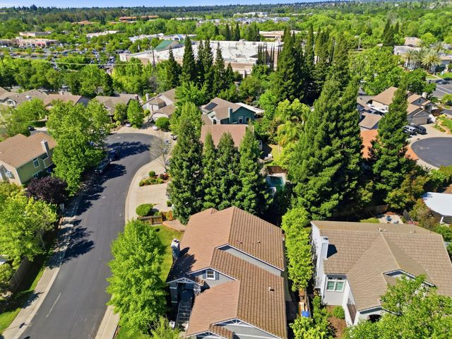 447 Amhurst Cir, Folsom, CA 95630