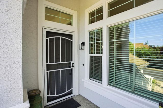 447 Amhurst Cir, Folsom, CA 95630