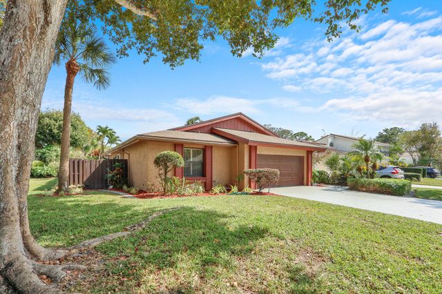 21052 Brookshire Terrace, Boca Raton, FL 33433