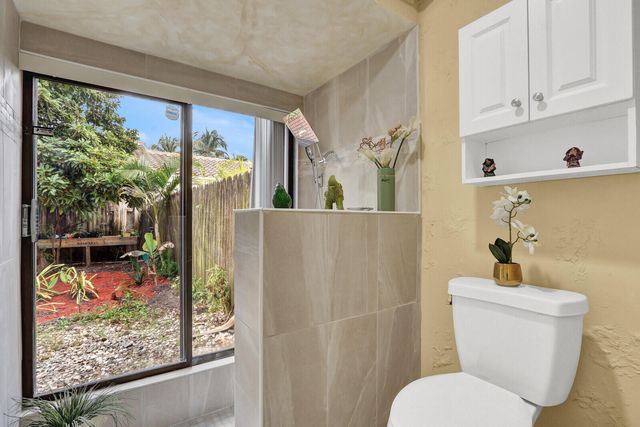 21052 Brookshire Terrace, Boca Raton, FL 33433