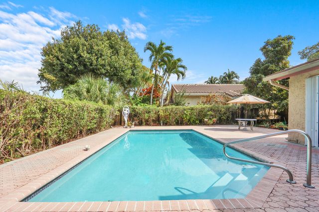 21052 Brookshire Terrace, Boca Raton, FL 33433