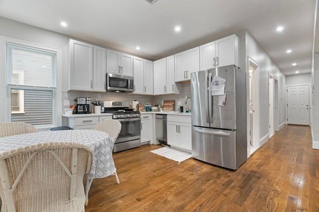 25 Pleasant Street, Boston, MA 02125