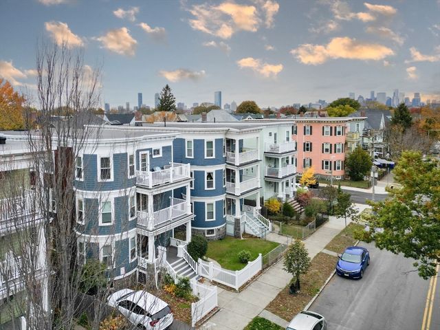 25 Pleasant Street, Boston, MA 02125