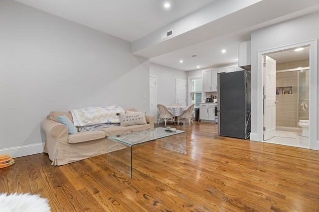 25 Pleasant Street, Boston, MA 02125