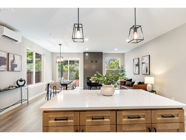 10105 Se 72ND Ave, Milwaukie, OR 97222