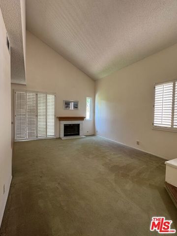 11828 Alderbrook Street, Moorpark, CA 93021