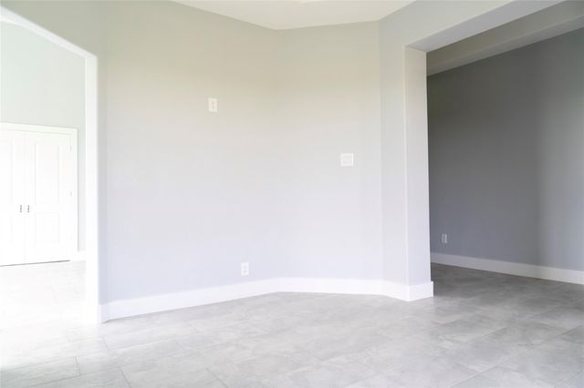 395 Brahman Trail, Angleton, TX 77515