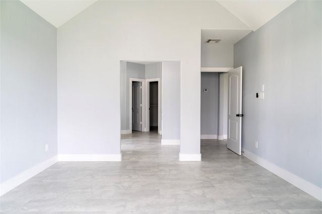 395 Brahman Trail, Angleton, TX 77515