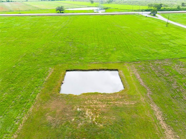 395 Brahman Trail, Angleton, TX 77515