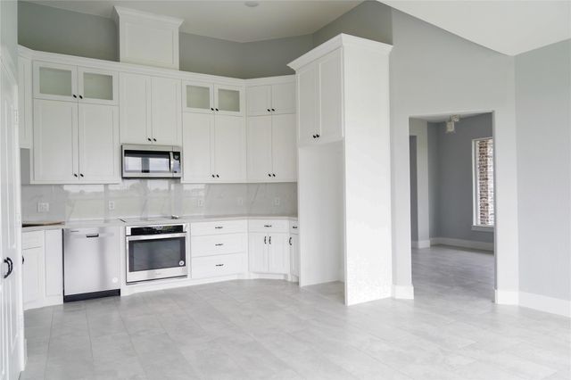 395 Brahman Trail, Angleton, TX 77515