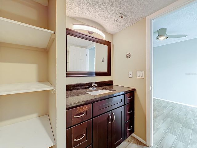 131 WATER FRONT WAY 220, Altamonte Springs, FL 32701