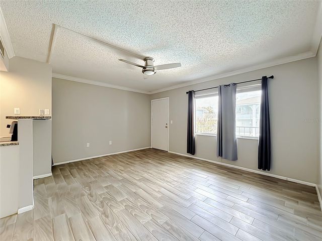131 WATER FRONT WAY 220, Altamonte Springs, FL 32701