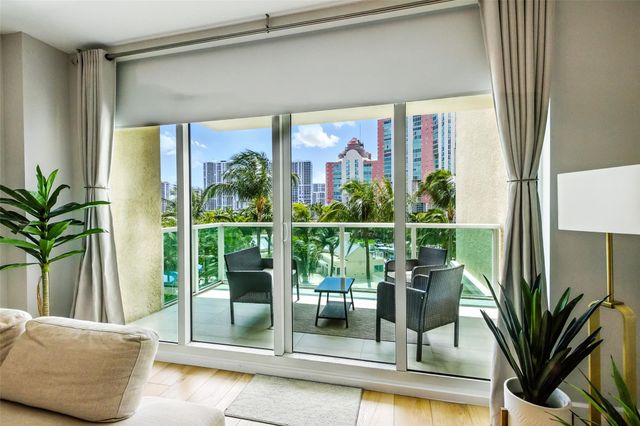 3340 NE 190th St 602, Aventura, FL 33180