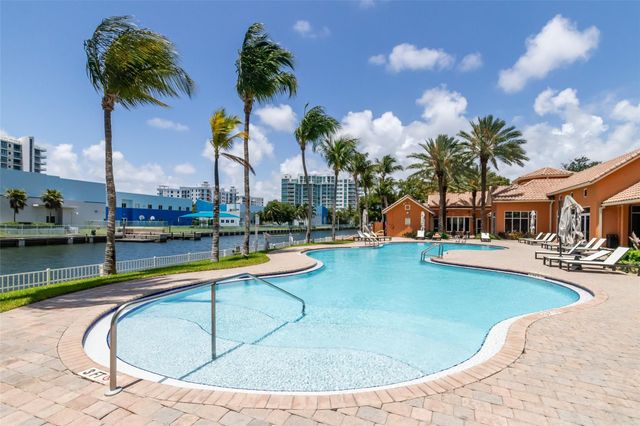 3340 NE 190th St 602, Aventura, FL 33180