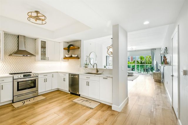 3340 NE 190th St 602, Aventura, FL 33180