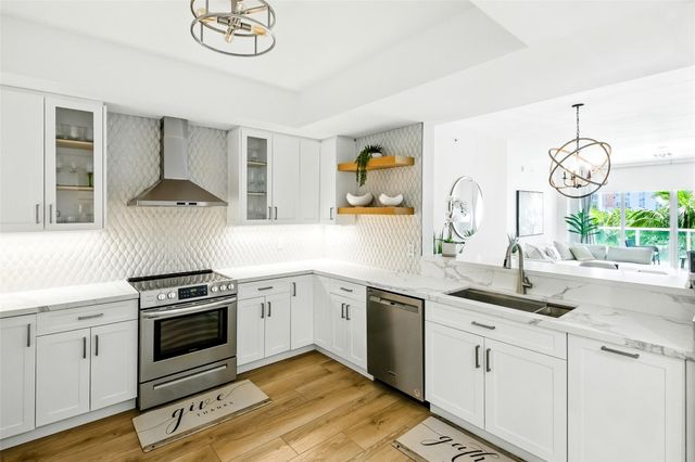 3340 NE 190th St 602, Aventura, FL 33180