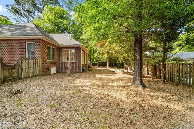 30 Oakmont Circle, Pinehurst, NC 28374