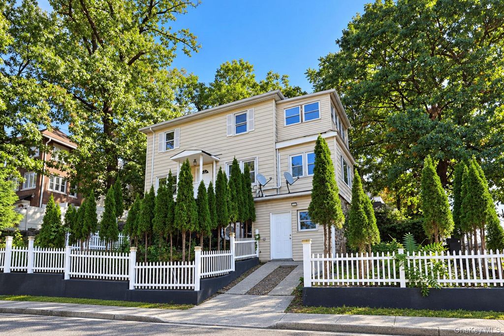 125 Caryl Avenue, Yonkers, NY 10705 — exterior