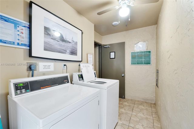9201 Sunrise Lakes Boulevard 304, Sunrise, FL 33322