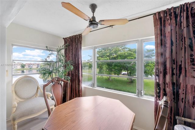 9201 Sunrise Lakes Boulevard 304, Sunrise, FL 33322