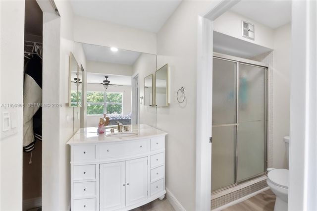9201 Sunrise Lakes Boulevard 304, Sunrise, FL 33322