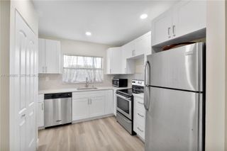 9201 Sunrise Lakes Boulevard 304, Sunrise, FL 33322
