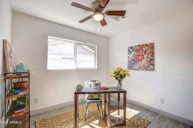 3135 N 34TH Street, Phoenix, AZ 85018