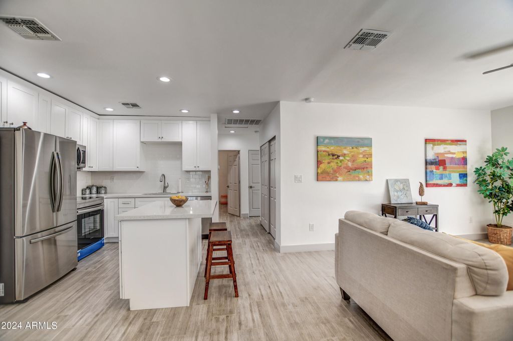3135 N 34TH Street, Phoenix, AZ 85018 — photo 4