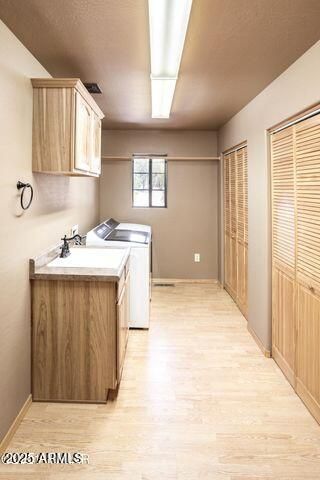 3244 OUTLAW Trail, Overgaard, AZ 85933