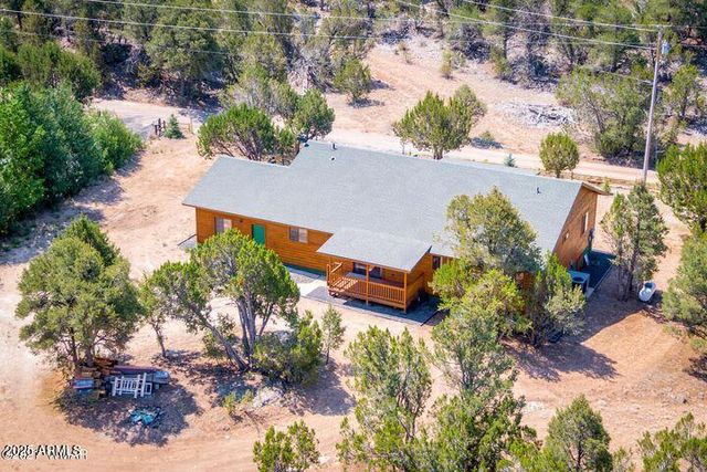 3244 OUTLAW Trail, Overgaard, AZ 85933