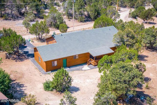 3244 OUTLAW Trail, Overgaard, AZ 85933