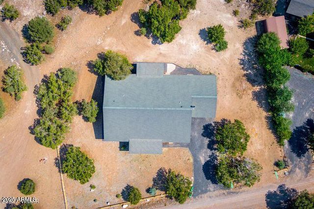 3244 OUTLAW Trail, Overgaard, AZ 85933